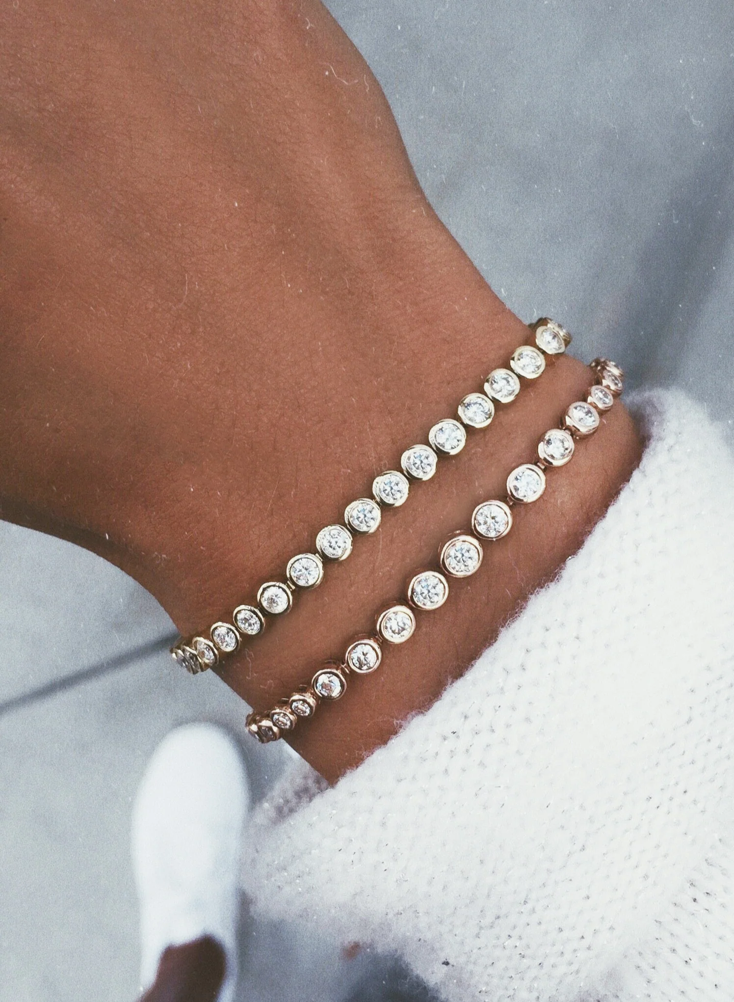 14kt graduated diamond bezel bracelet - Image 4